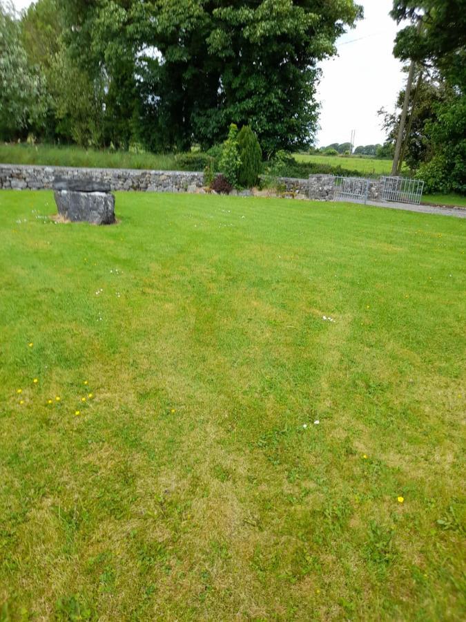 Katy Kellys Countryside Self Catering Cottage ロスコモン エクステリア 写真