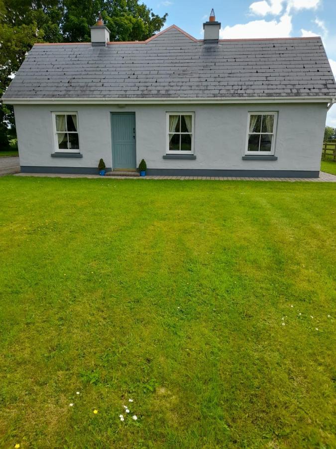Katy Kellys Countryside Self Catering Cottage ロスコモン エクステリア 写真