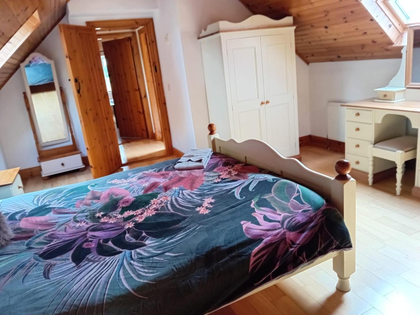 Katy Kellys Countryside Self Catering Cottage ロスコモン エクステリア 写真