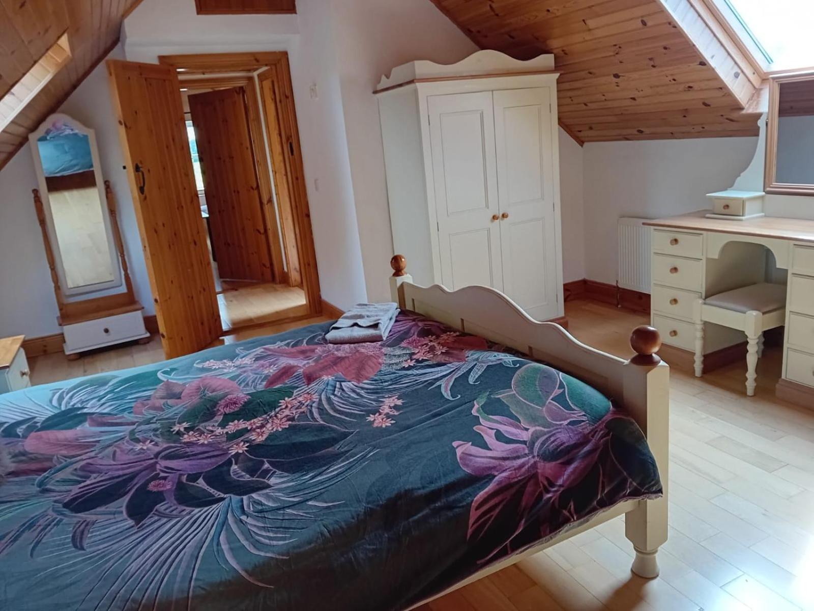 Katy Kellys Countryside Self Catering Cottage ロスコモン エクステリア 写真
